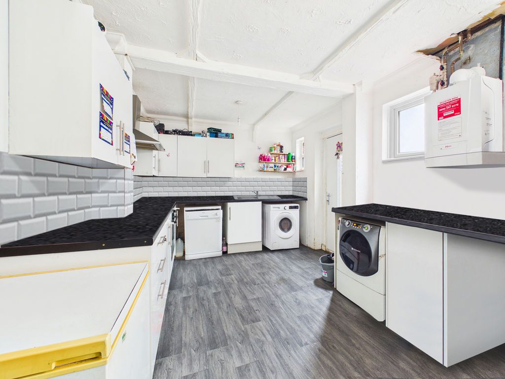 Property photo 2 of 9 Photo 2