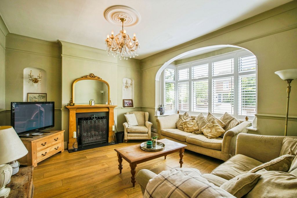 Property photo 3 of 26 Reception Room