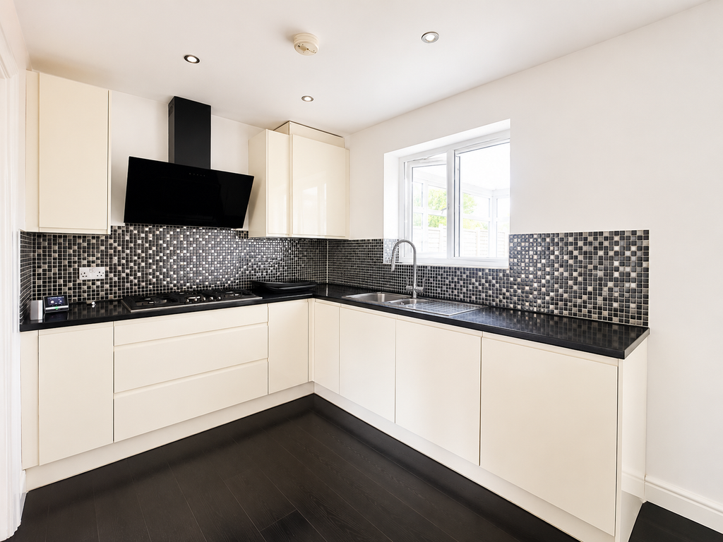 Property photo 2 of 14 734Eaae5-71Af-4890-A9B5-E483Fac1045A