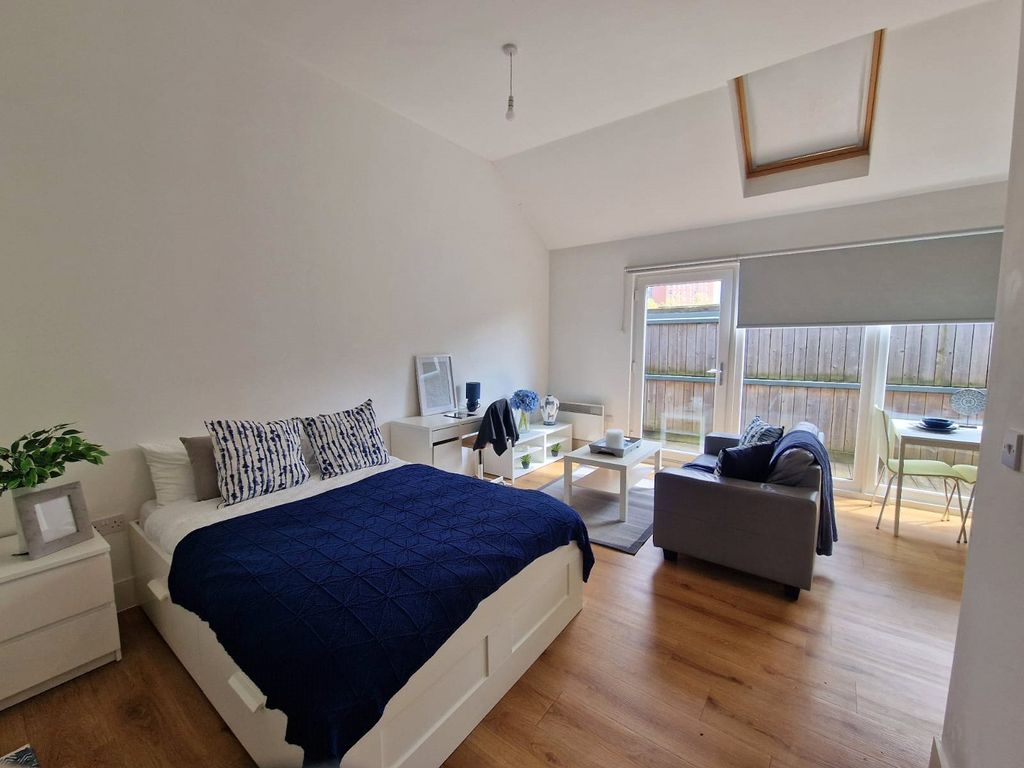 Property photo 1 of 8 Picture No. 07