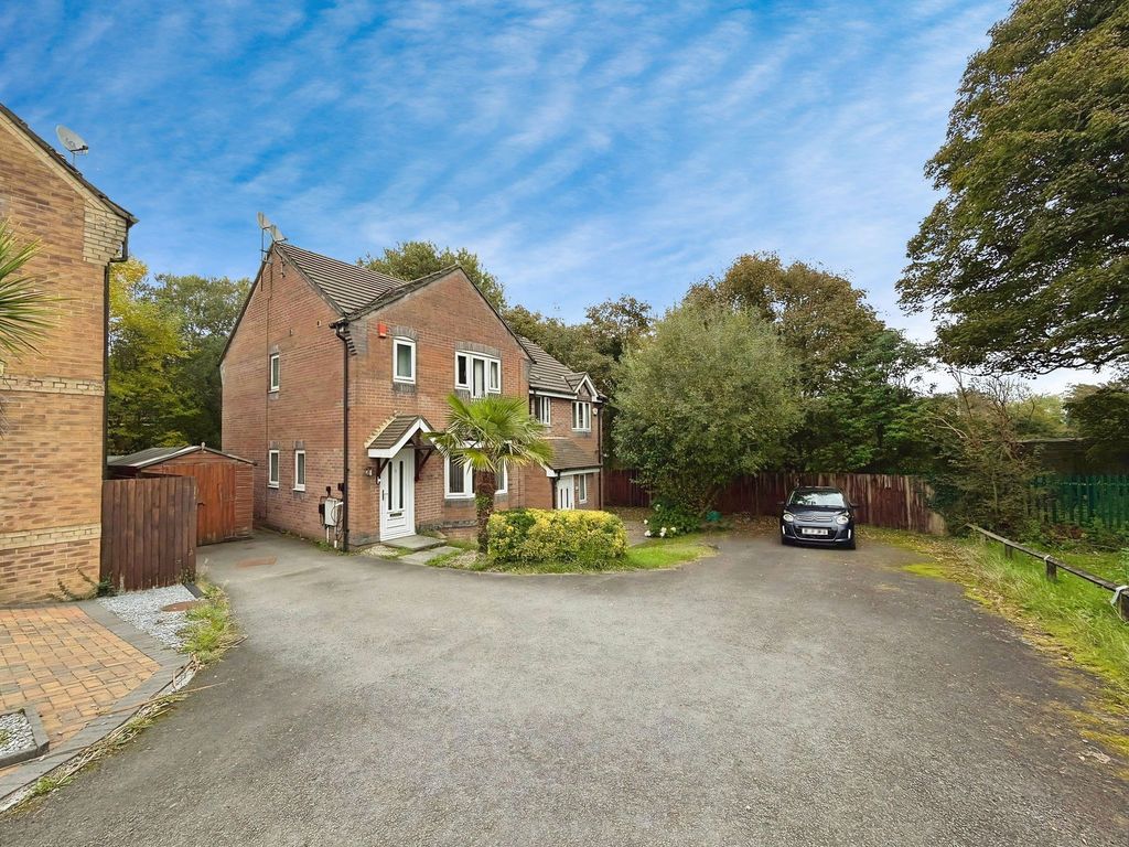 Property photo 3 of 25