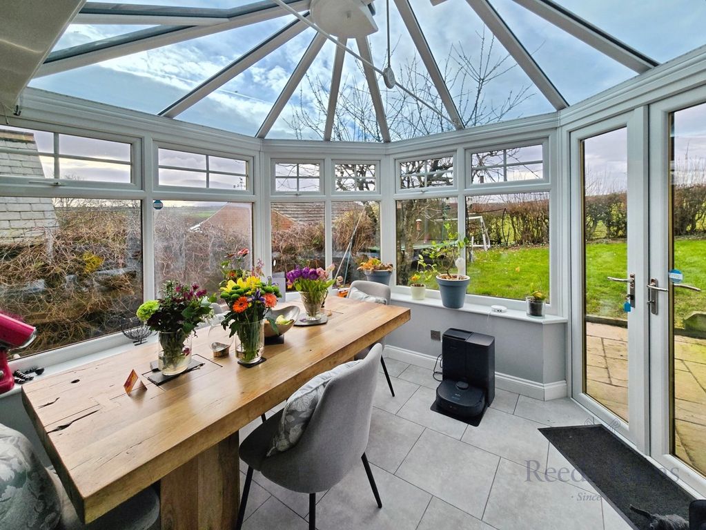 Property photo 3 of 21 Picture No. 35