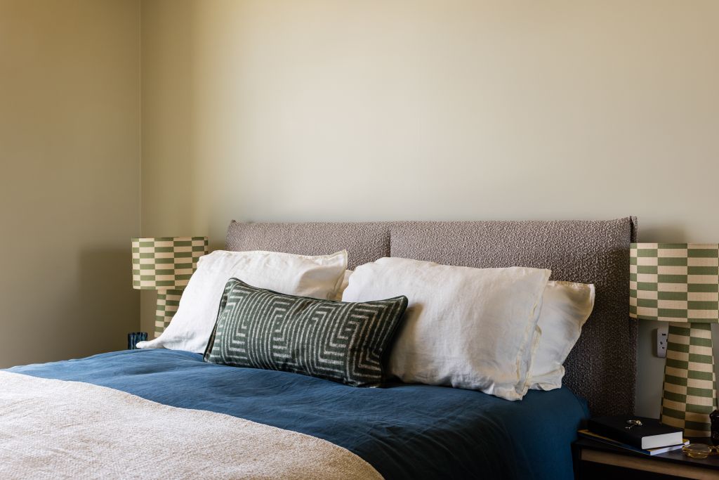 Property photo 2 of 18