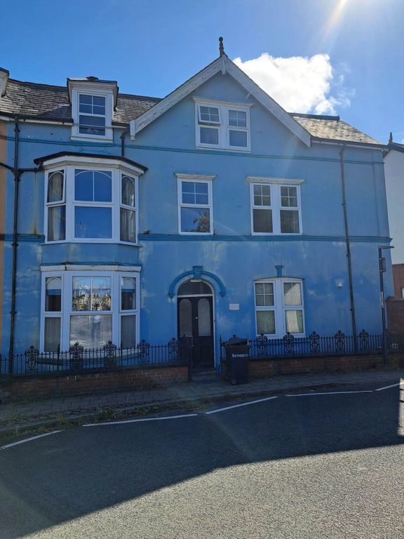 Property photo 2 of 11