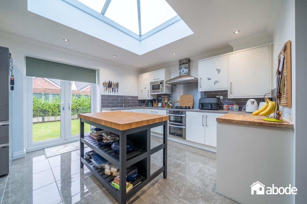 Property photo 2 of 25 Dsc07769-Hdr.Jpg