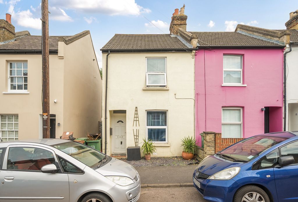Property photo 1 of 10 1329525-2-6894d96...