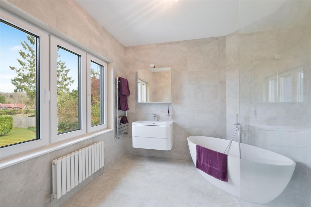 Additional image 15 of 5 bed detached house for saleGarden Walk, Coulsdon CR5