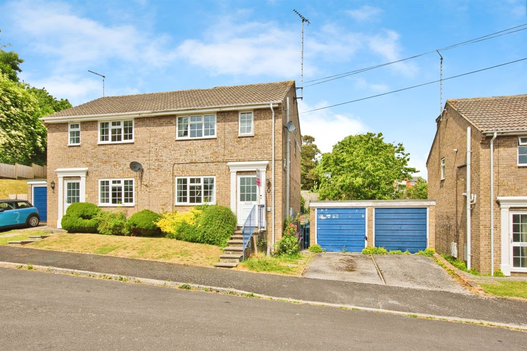 Property photo 1 of 17