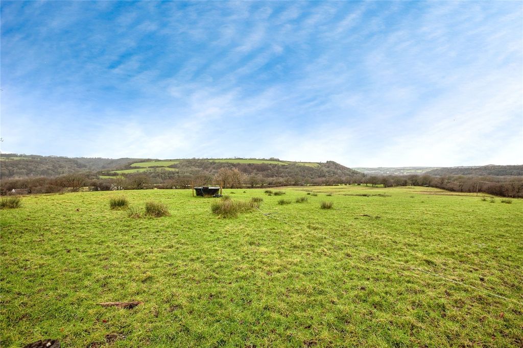 Property photo 3 of 4 Picture No. 03