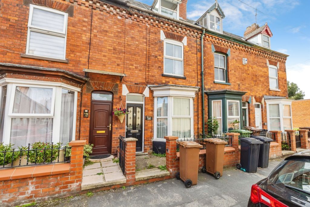Property photo 2 of 18