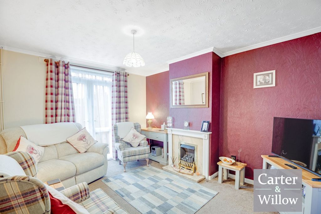 Property photo 3 of 15