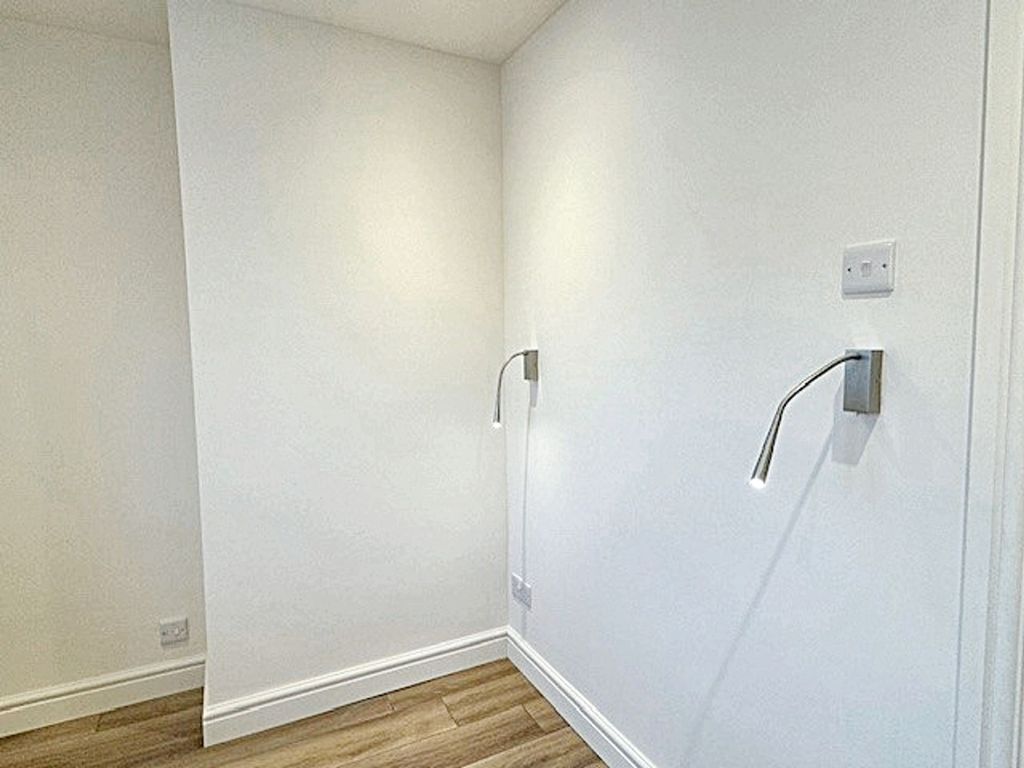 Property photo 3 of 5 Photo 2