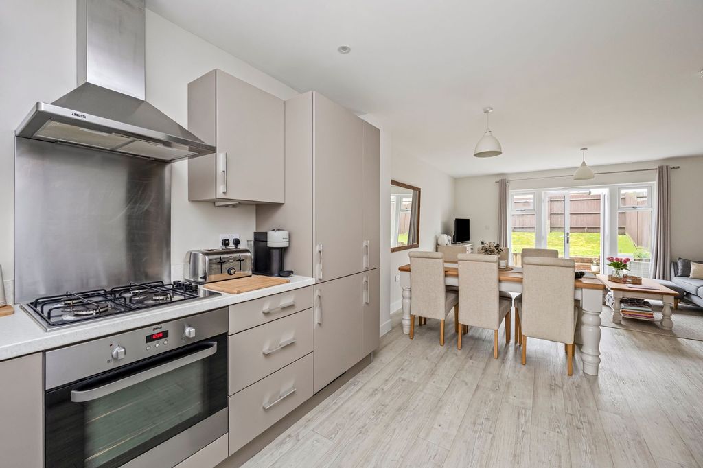 Property photo 2 of 19 Reception