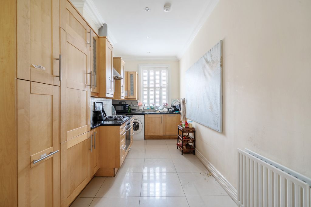 Property photo 3 of 26 1340363-7-689Da5d...