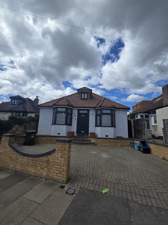 Property photo 1 of 35