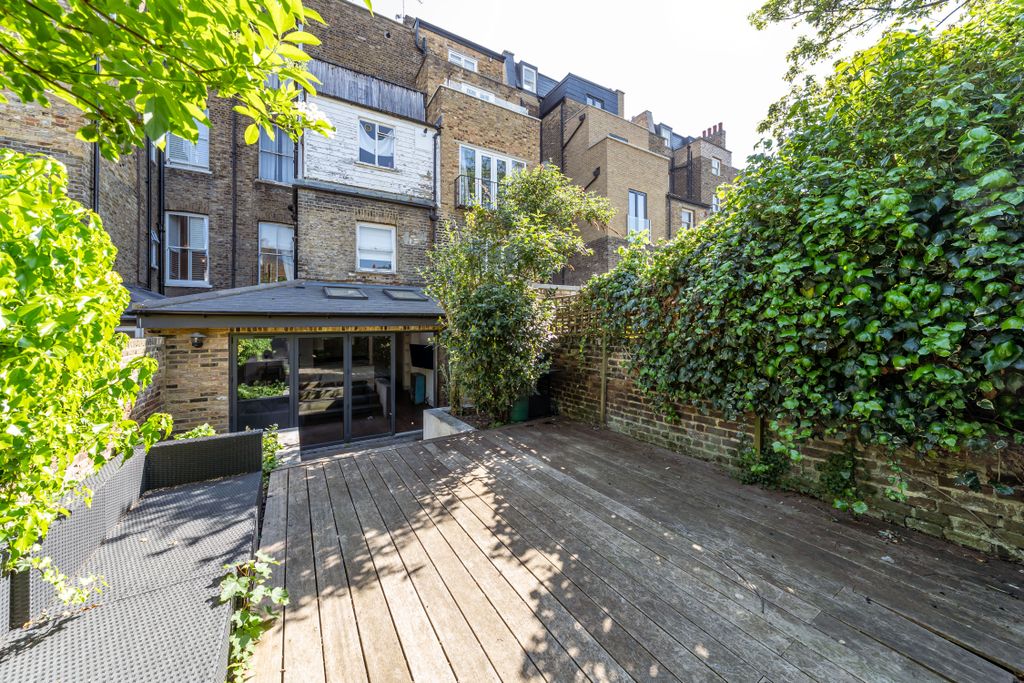 Property photo 3 of 9 3