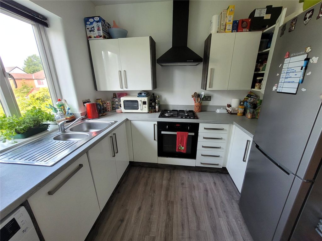 Property photo 2 of 10 Picture No. 03