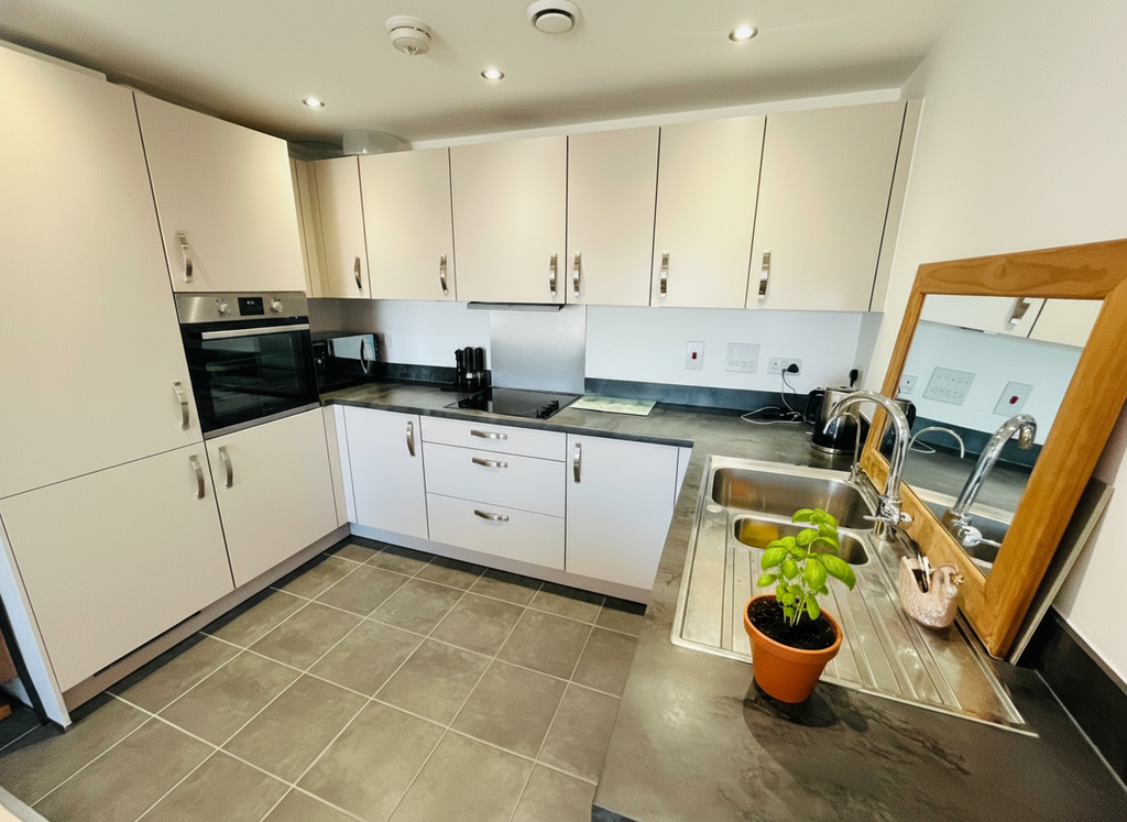 Property photo 3 of 17 893552Fff6F142E3904A25Bee5007803