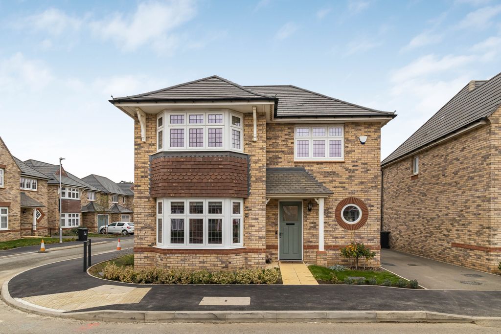 Property photo 2 of 23 3767449