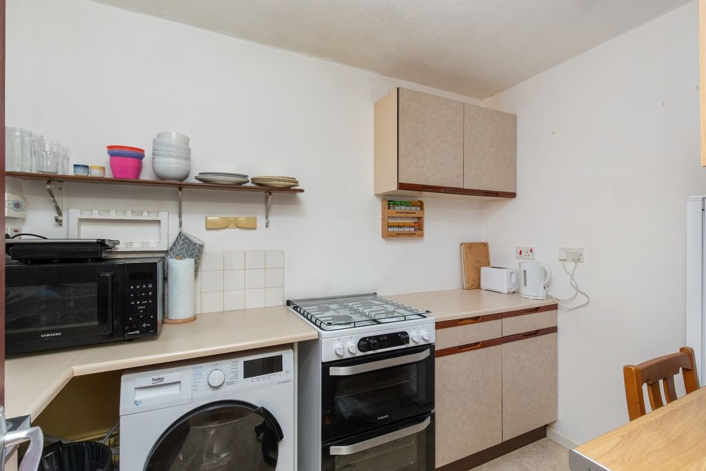 Property photo 3 of 8 5313644