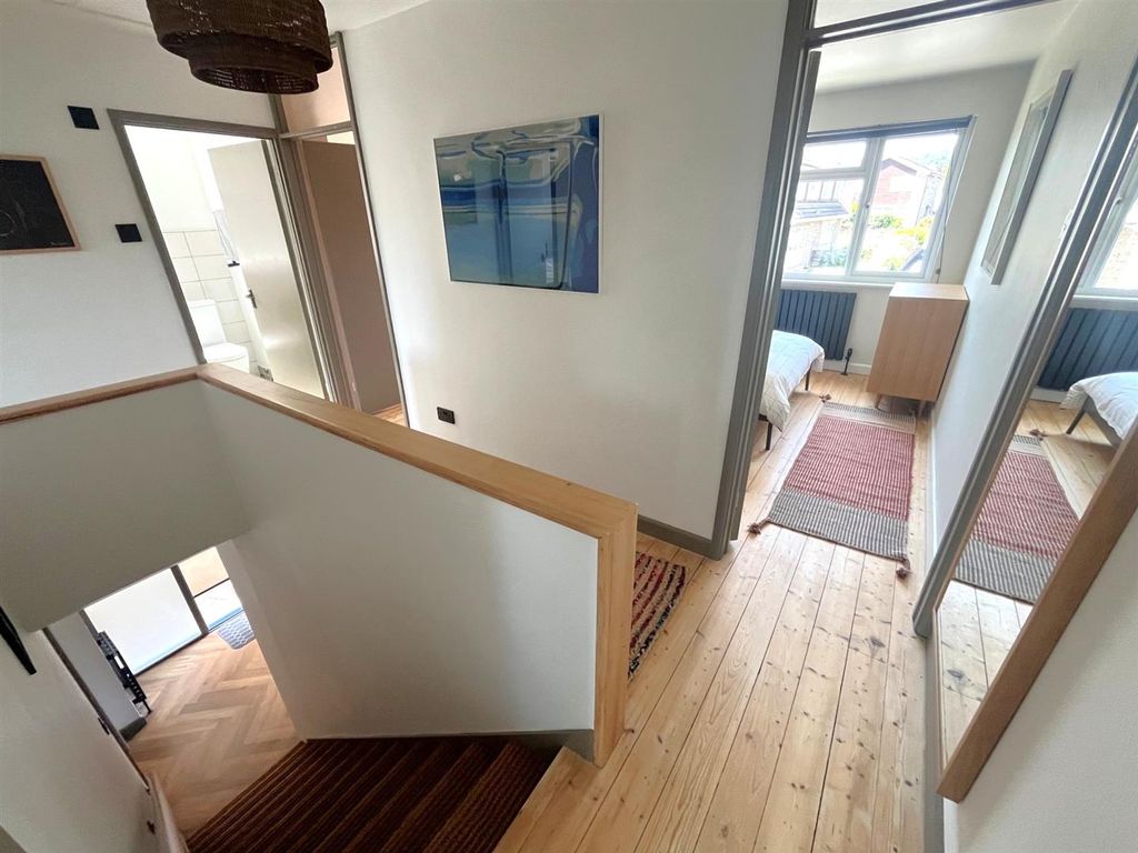 Additional image 12 of 4 bed semi-detached house for saleHutton Close, Westbury-On-Trym, Bristol BS9