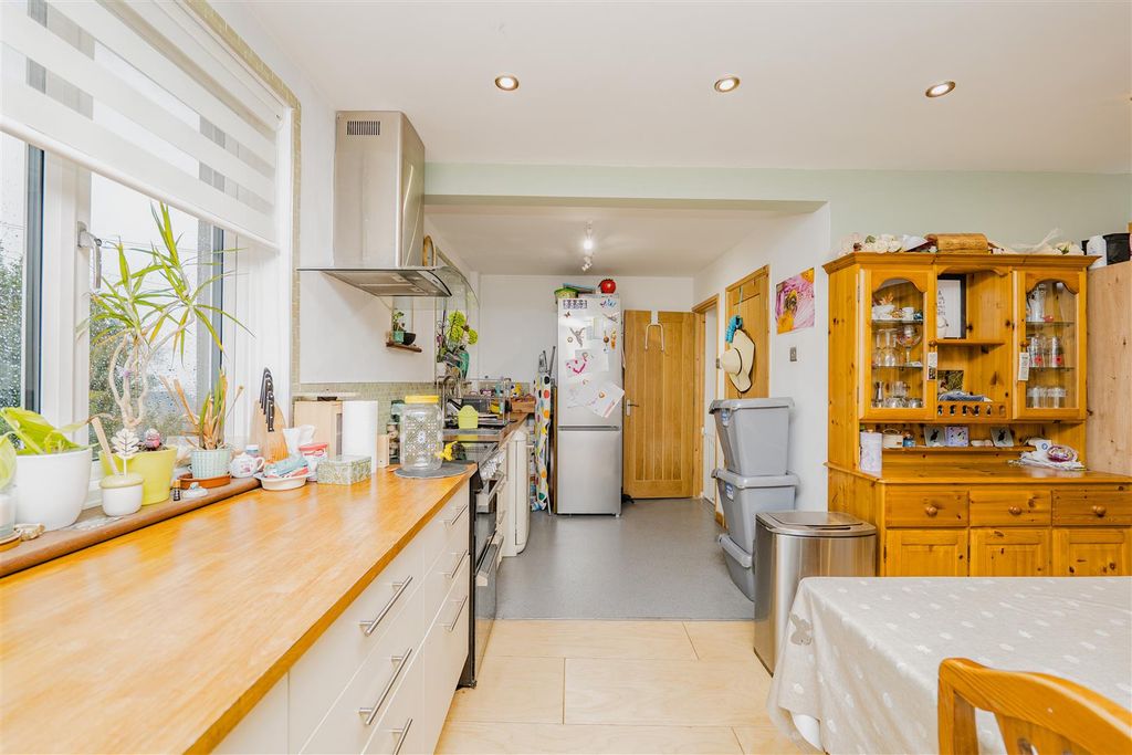 Property photo 3 of 30 P1409836.Jpg