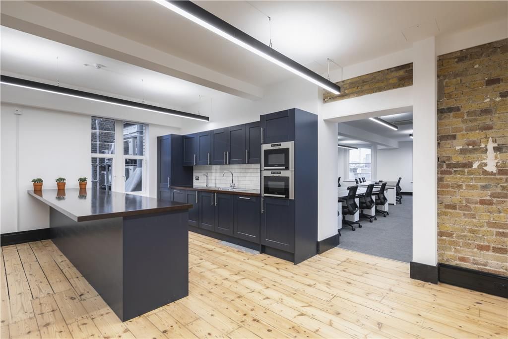 Property photo 3 of 11 Serviced Office To Rent In Great Eastern Street, S