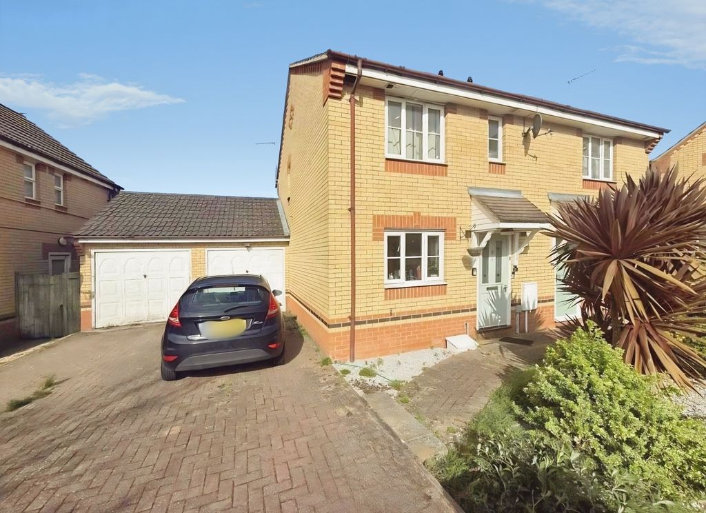 Property photo 1 of 8