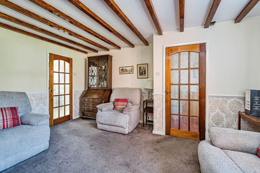 Property photo 3 of 17 Photo