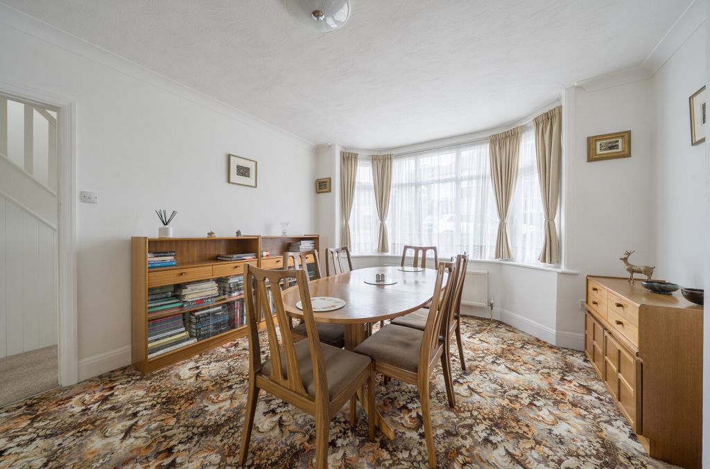 Property photo 3 of 12 1463649-27-6A0B34...