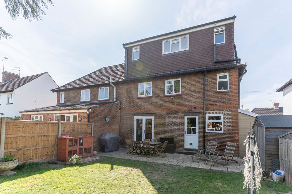 Property photo 2 of 26