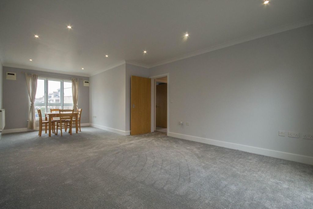 Property photo 3 of 10 Img_2388.Jpg