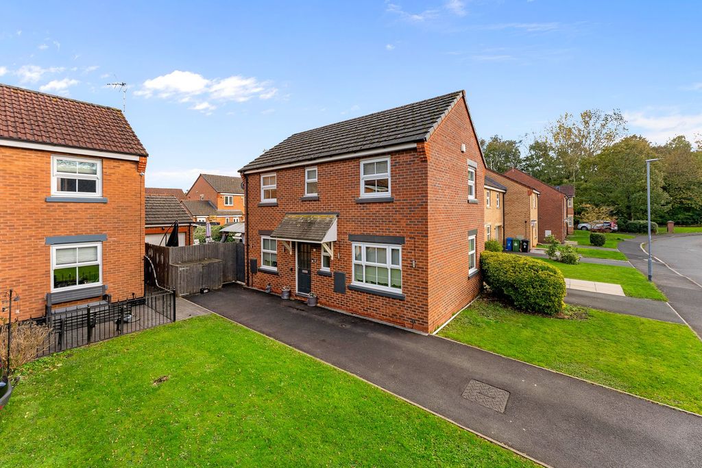 Property photo 1 of 31