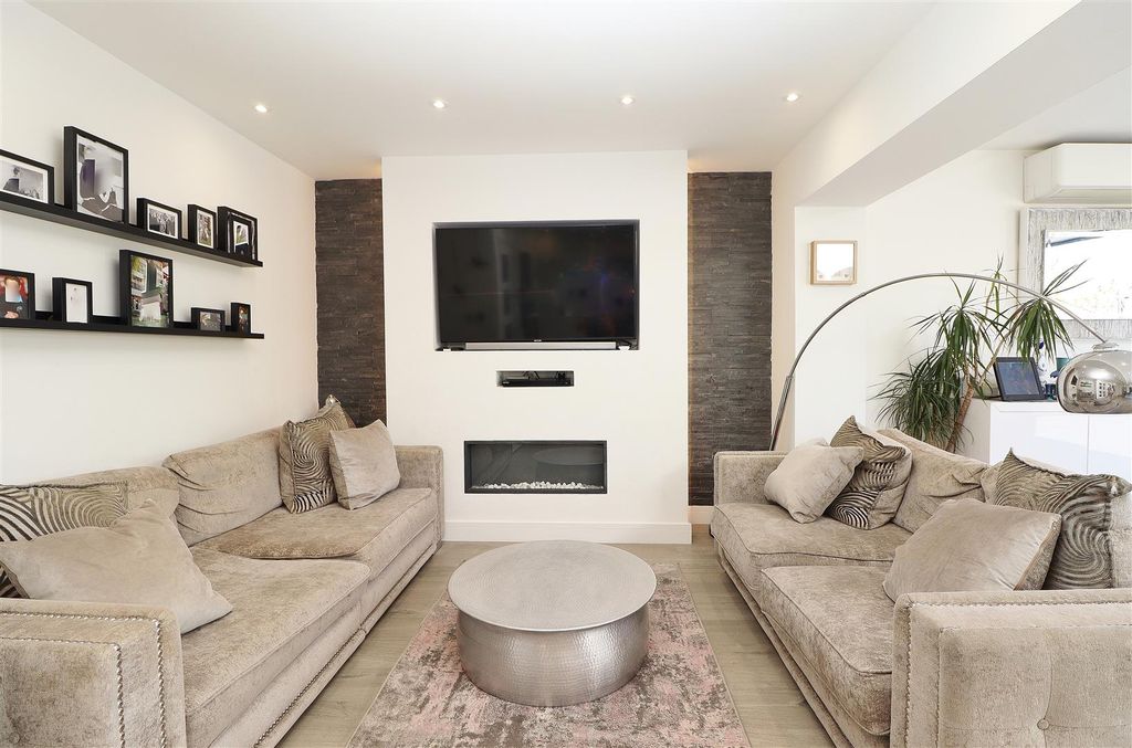 Property photo 3 of 36 Img_6958.Jpg