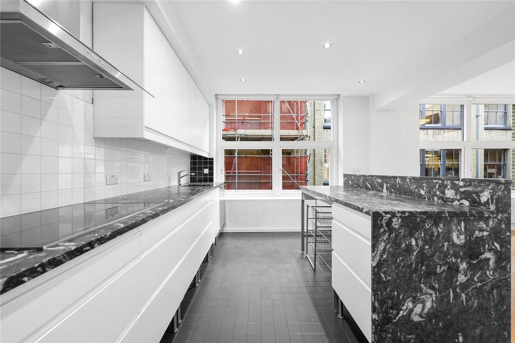 Property photo 1 of 18 Picture No. 22