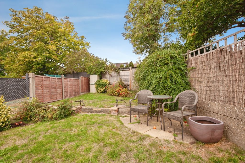 Property photo 3 of 20