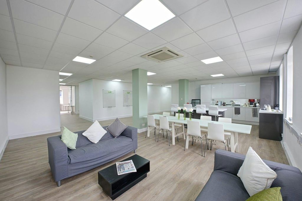 Property photo 3 of 9 Fw Photo 3.Jpg