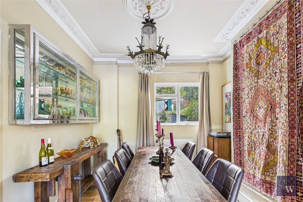 Property photo 3 of 19 Picture No. 72