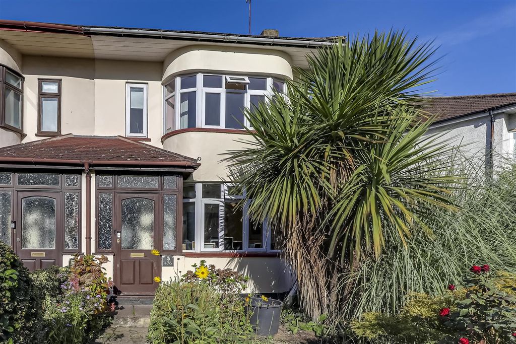 Property photo 1 of 30