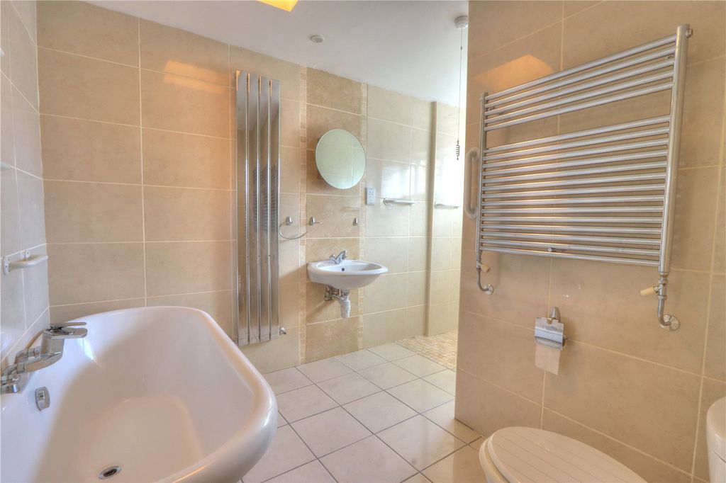 Property photo 3 of 12 Picture No. 08