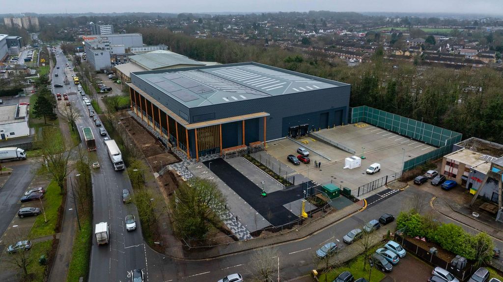 Property photo 3 of 16 20250115Parkway19.Jpg