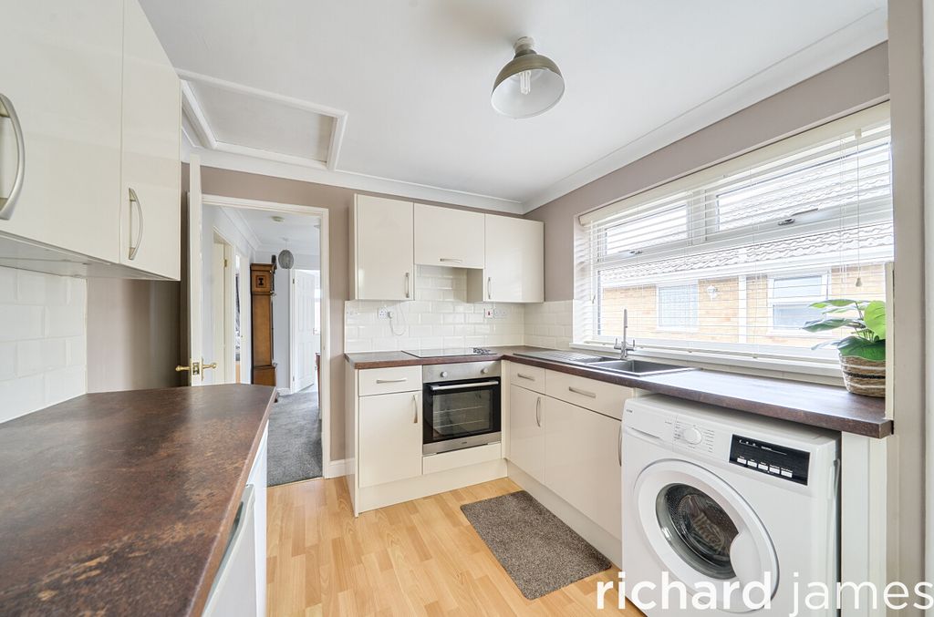 Property photo 2 of 13 053B704A70364Dbab15Db6E2515F9Abb