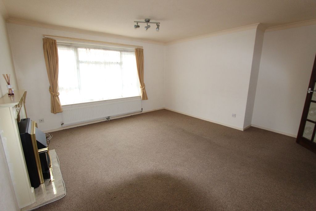 Property photo 1 of 5 Lounge