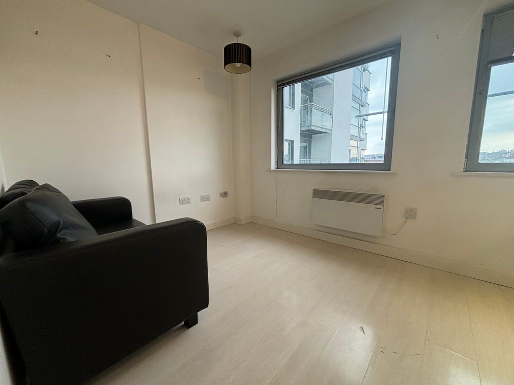 Property photo 2 of 7 Img_3403