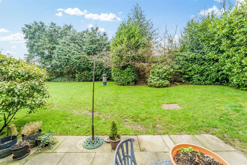 Property photo 3 of 16 Stokes Ridings, 1  (9).Jpg