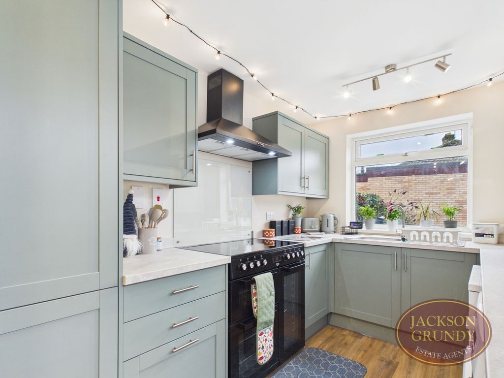 Property photo 3 of 13 Church Croft