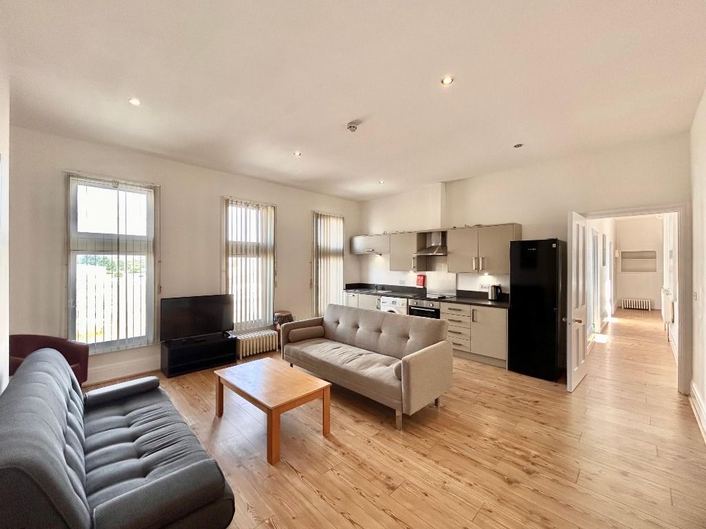 Property photo 2 of 7