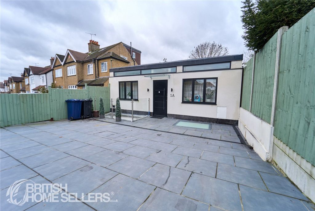 Property photo 2 of 27 Picture No. 05