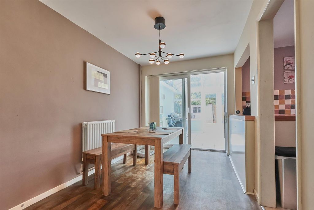 Property photo 3 of 14 Lochmore Way_6.Jpg