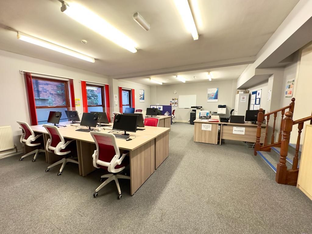 Property photo 2 of 10 Office